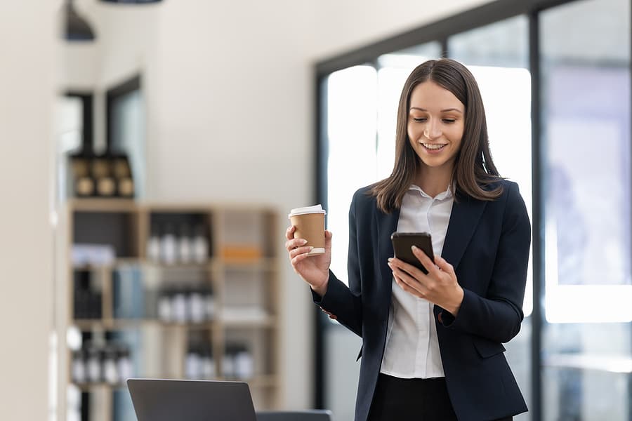 How a Recruiting App Can Solve Light Industrial Hiring Challenges for Staffing Agencies
